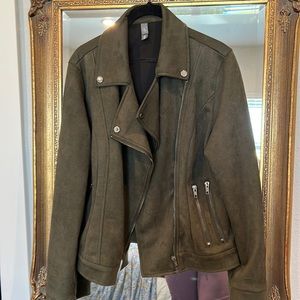 New Francesca’s Green Utility Jacket